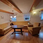 Дом отдыха Haus Emma, Im Herzen Der Oberlausitz , Ideal Fuer Familien, Gruppen, Geschaeftsreisende, Ein Komplettes Haus Mit Vielen Ausflugszielen In Der Naehe Fuer Aktivurlaub Und Erholungsurlaub Kottmar