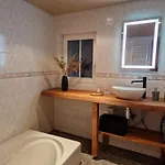 Haus Emma, Im Herzen Der Oberlausitz , Ideal Fuer Familien, Gruppen, Geschaeftsreisende, Ein Komplettes Haus Mit Vielen Ausflugszielen In Der Naehe Fuer Aktivurlaub Und Erholungsurlaub Дом отдыха *
